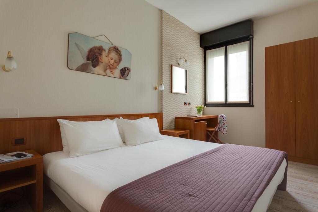 Hotel Roxy Milan Luaran gambar