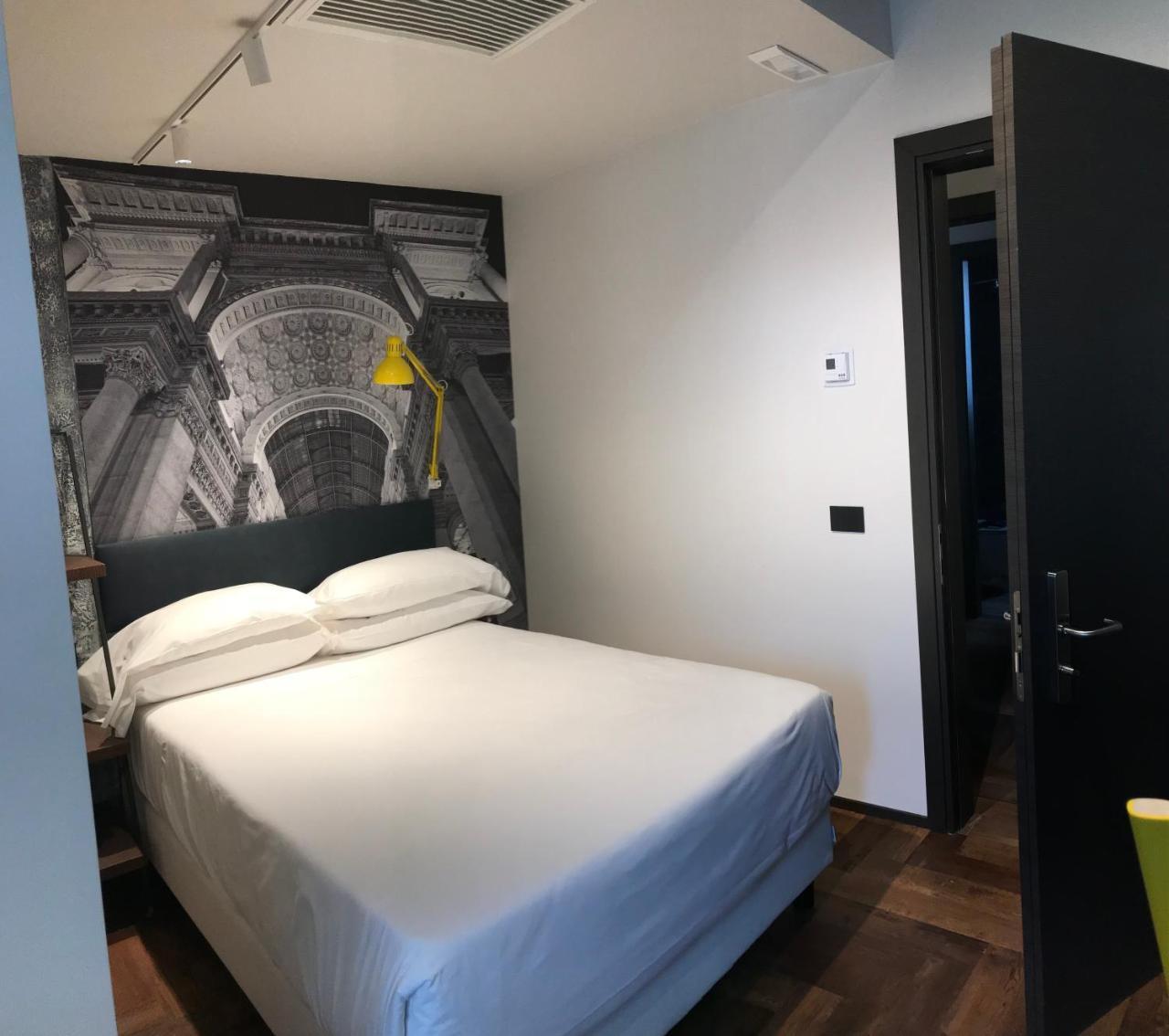 Hotel Roxy Milan Luaran gambar